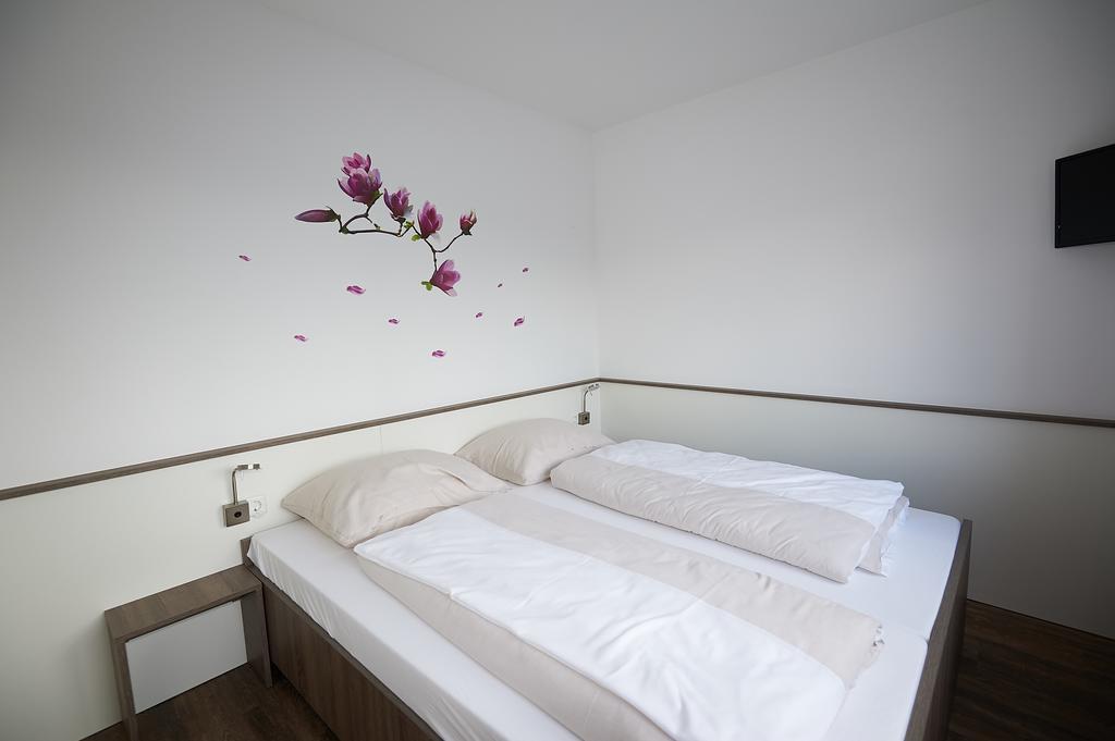 L-Appartements Burgau Exterior foto